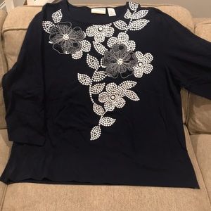 Alfred Dunner Navy Top w White & Gray Floral